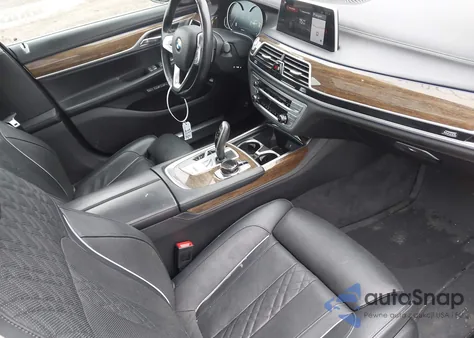 2018 BMW Alpina B7 xDrive z USA, uszkodzony, nr VIN WBA7F2C58JG424774